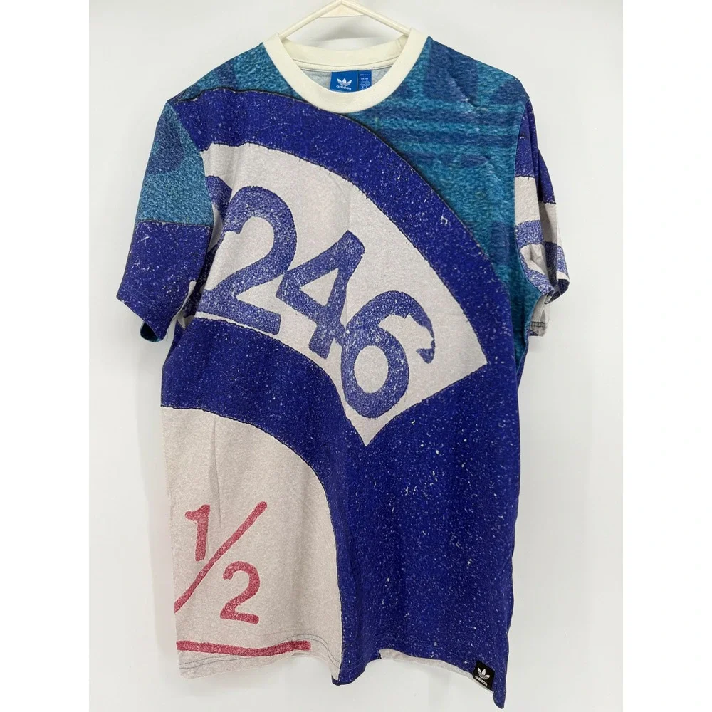 Adidas Men Graphic T-Shirt Size L Blue Multi Colored Short Sleeve Crew Neck‎ Tee